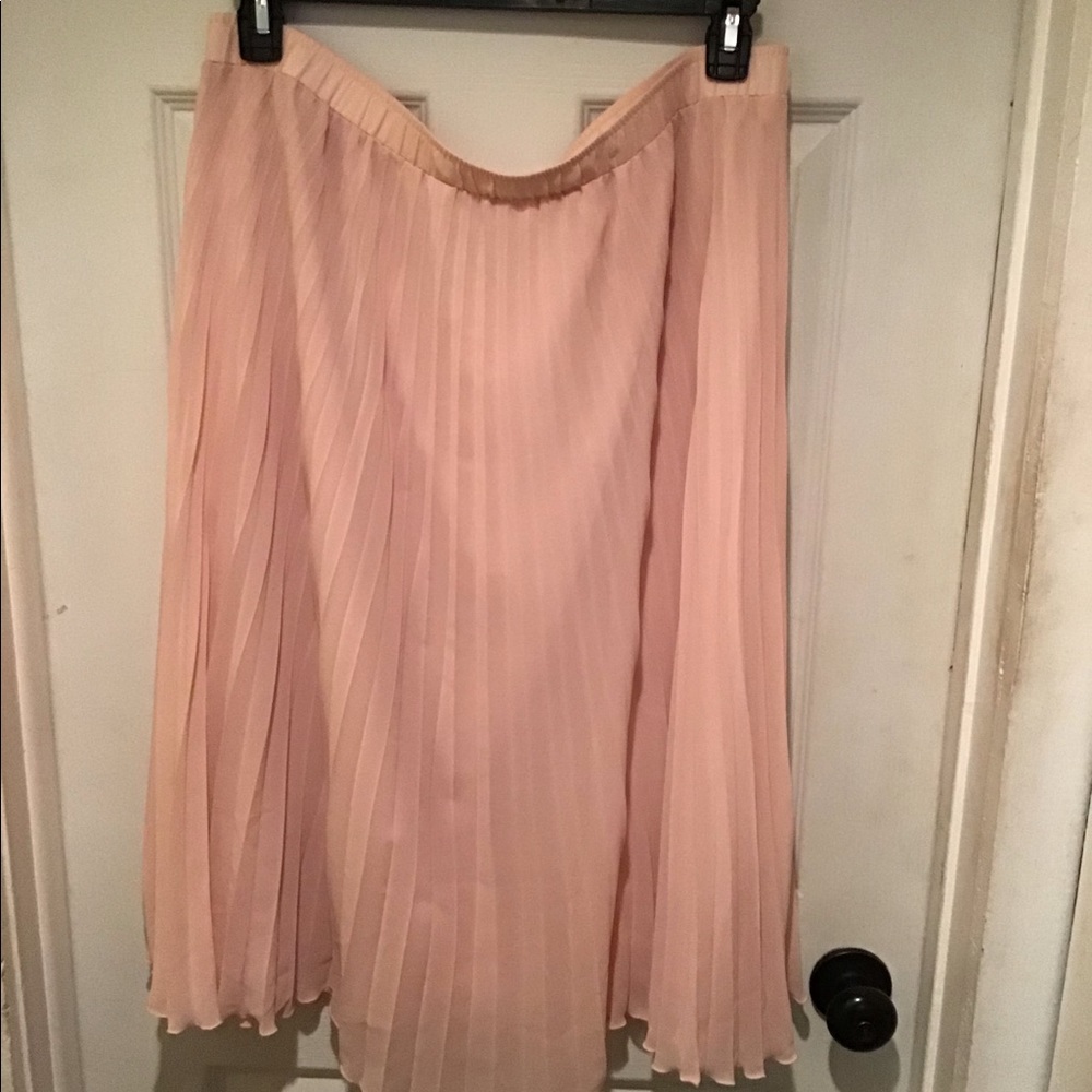 Pink skirt